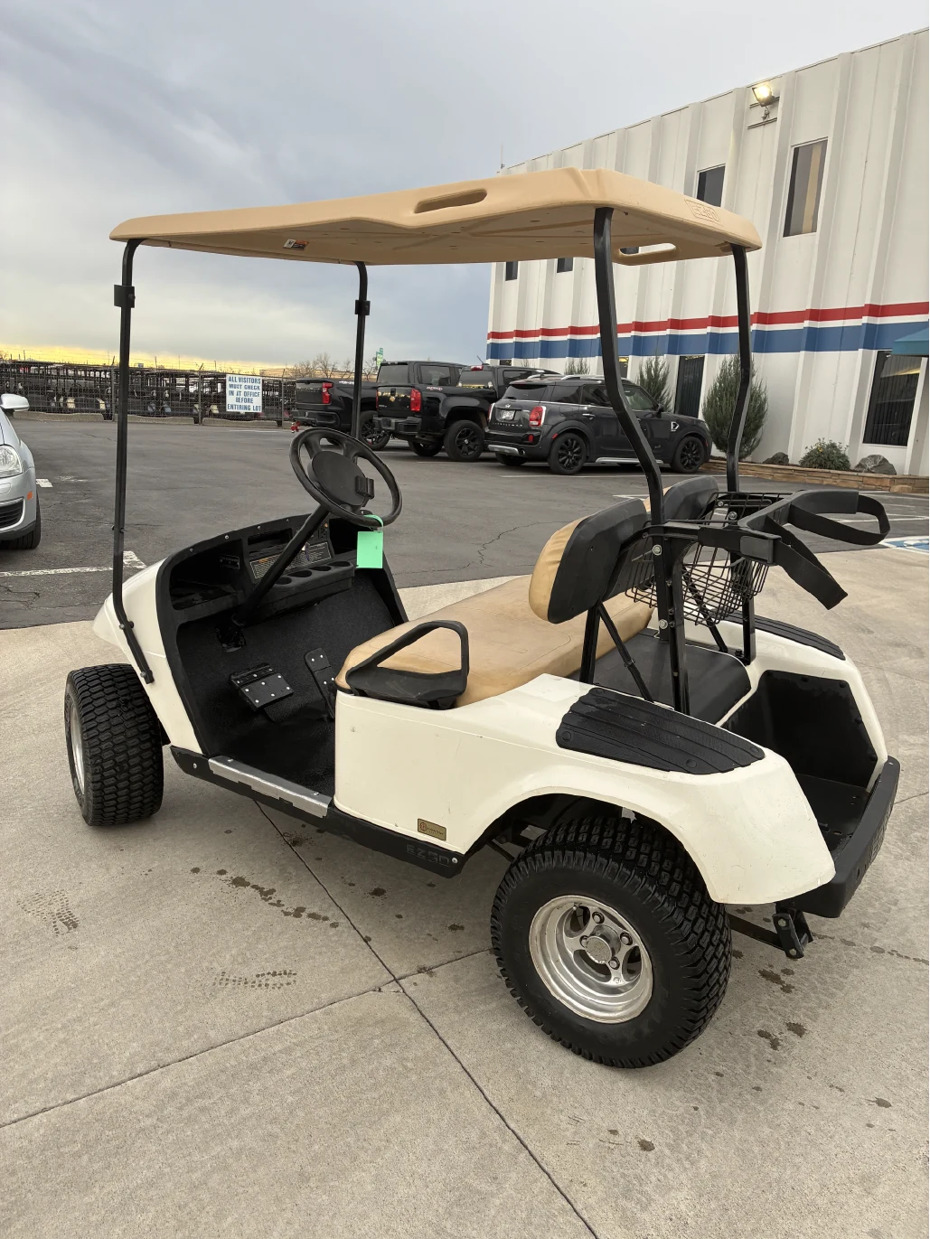 2003 EZGO TXT E White - Image 2