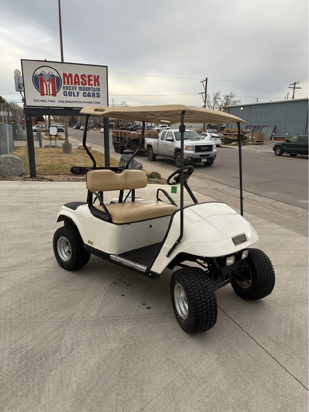 2003 EZGO TXT E White - Image 3